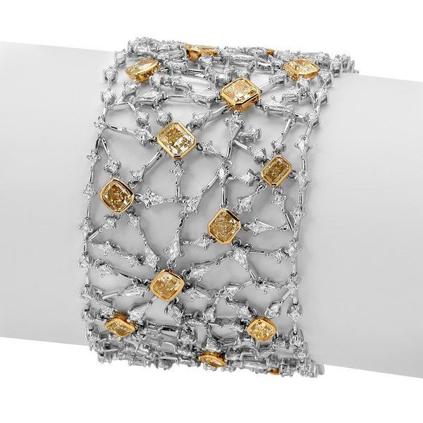 WHITE AND YELLOW DIAMOND B12266