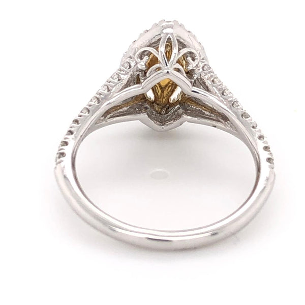 Halo Ring center Marquise Diamond